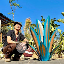 Load image into Gallery viewer, Anti-rust Metal Tequila Agave Plant - Libiyi