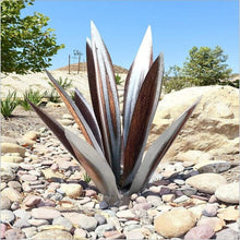 Load image into Gallery viewer, Anti-rust Metal Tequila Agave Plant - Libiyi