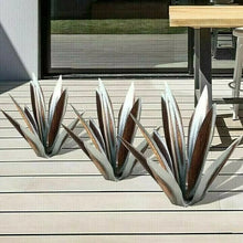 Load image into Gallery viewer, Anti-rust Metal Tequila Agave Plant - Libiyi