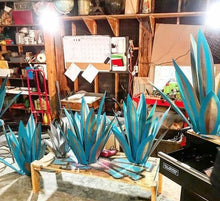 Load image into Gallery viewer, Anti-rust Metal Tequila Agave Plant - Libiyi